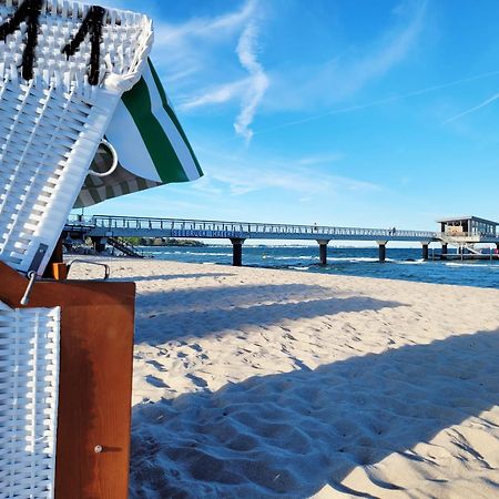 Strandnahe & Hochwertige Ferienunterkunft, Mit Gartenzugang, Parkplatz Und Fahrradunterstellplatz Шарбойтц Екстериор снимка